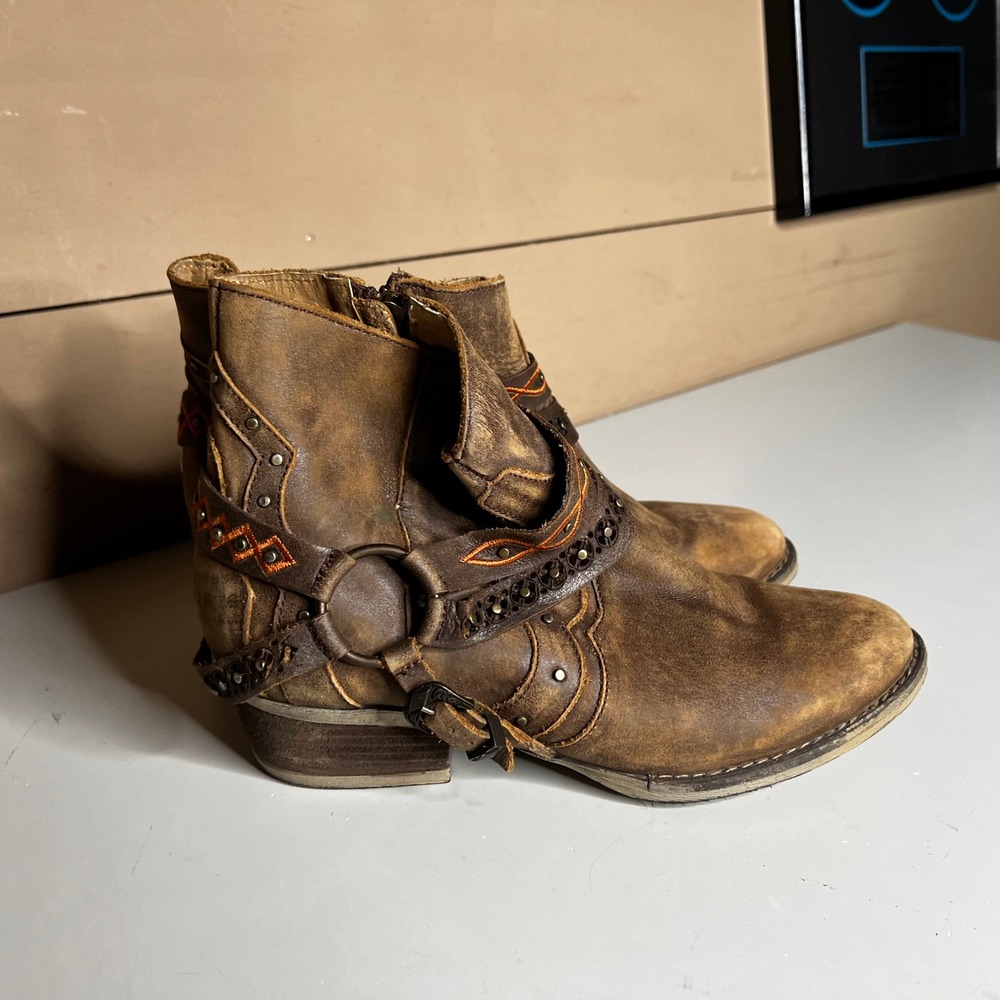 Circle G Corral Brown Leather Harness Ankle Boots Q0024 Orange Embroidery 9.5M